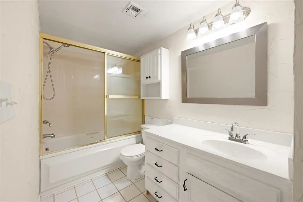 Photo 14 — 11525 N Meridian Avenue 206, Oklahoma City, OK 73120