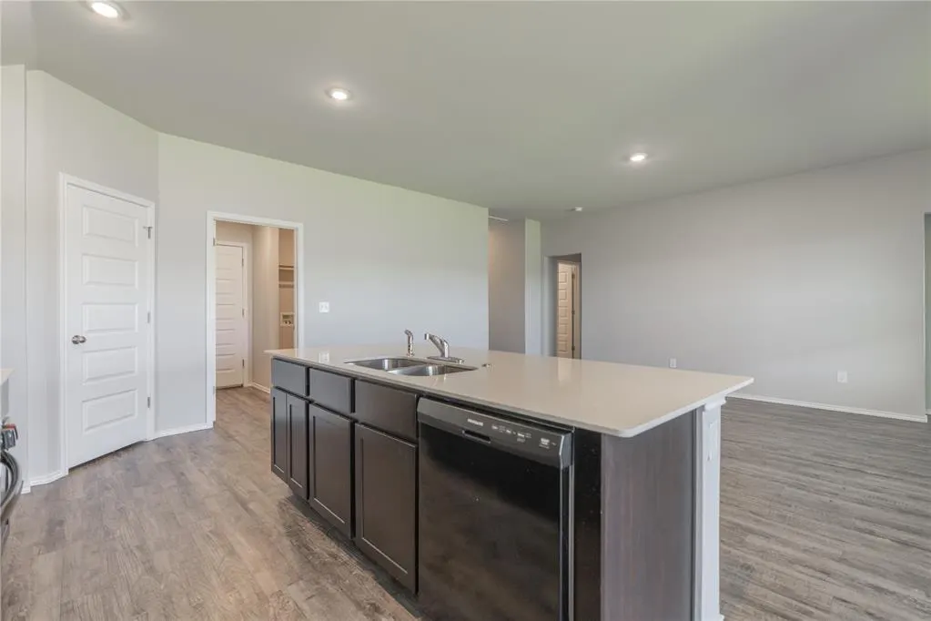 Photo 14 — 9508 Saddle Drive, Yukon, OK 73099