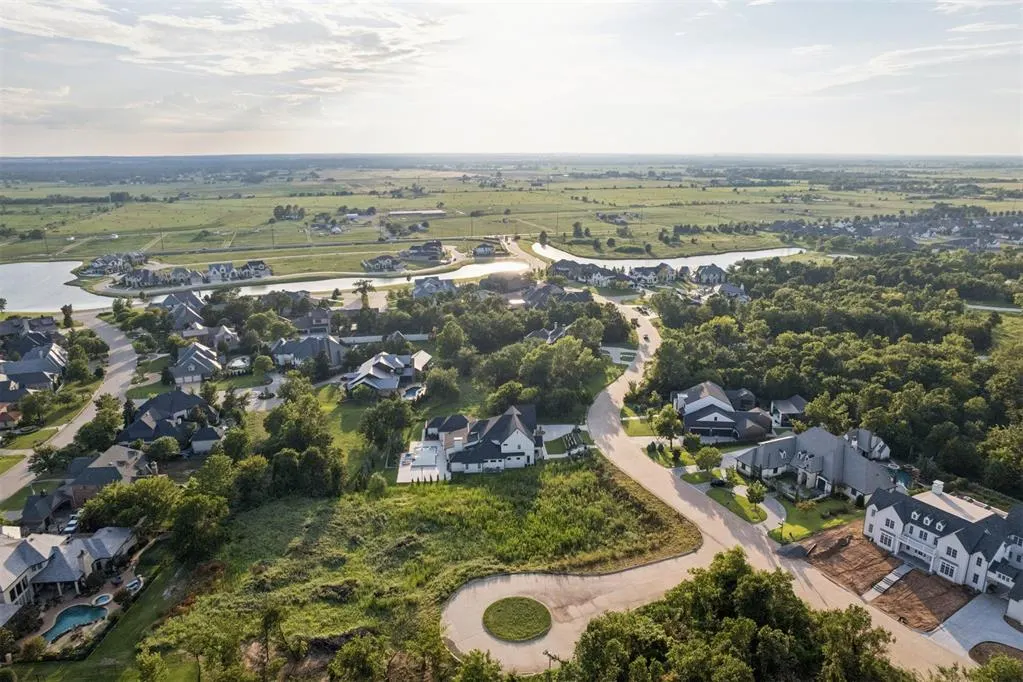 Photo 4 — 2622 Crittenden Court, Norman, OK 73072