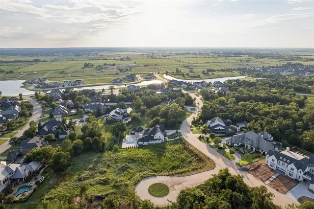 Photo 4 — 2622 Crittenden Court, Norman, OK 73072