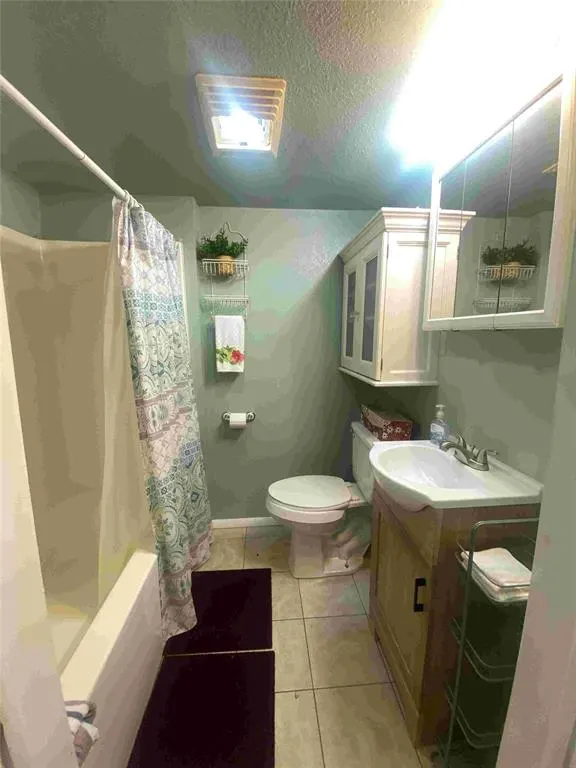 Photo 12 — 407 W Franklin Street, Maud, OK 74854