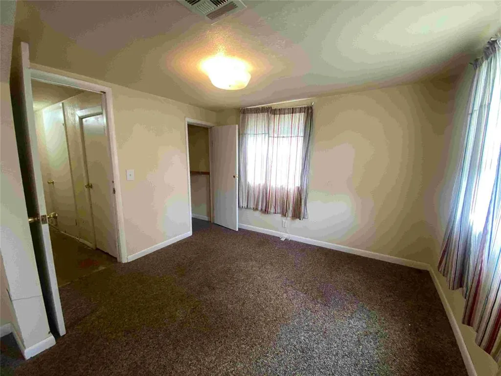Photo 13 — 407 W Franklin Street, Maud, OK 74854
