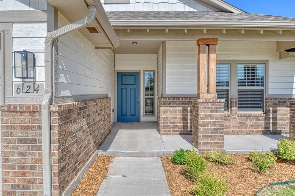 Photo 3 — 624 Caladium Drive, Yukon, OK 73099