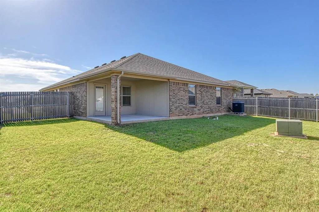 Photo 32 — 624 Caladium Drive, Yukon, OK 73099