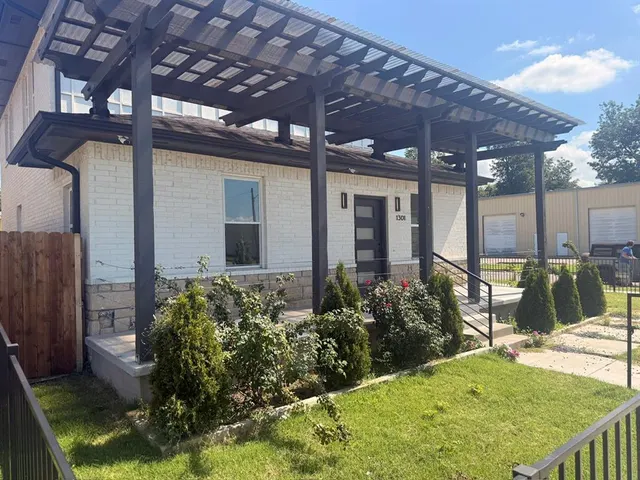 Photo 4 — 1301 NW 1st Street, Oklahoma City, OK 73106
