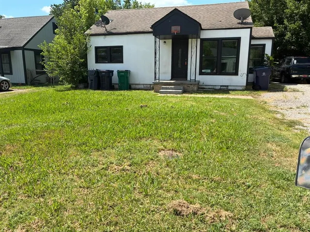 Photo 2 — 2324 SW Binkley Street, Oklahoma City, OK 73119