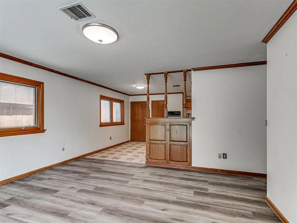 Photo 11 — 136 Elwood Drive, Edmond, OK 73013