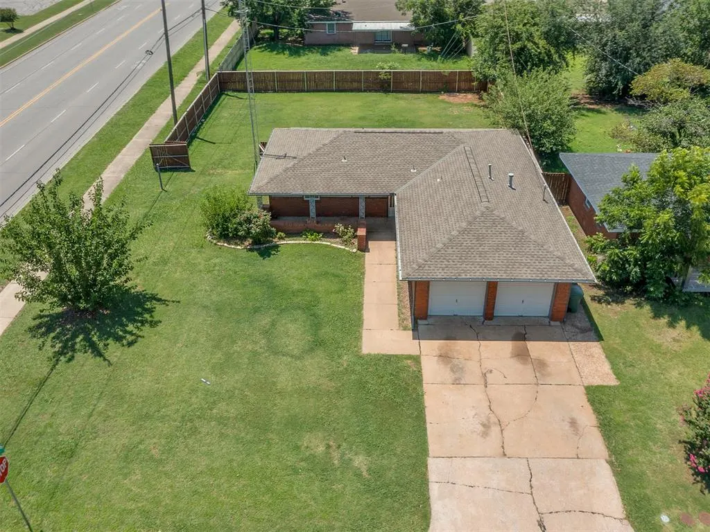 Photo 33 — 136 Elwood Drive, Edmond, OK 73013