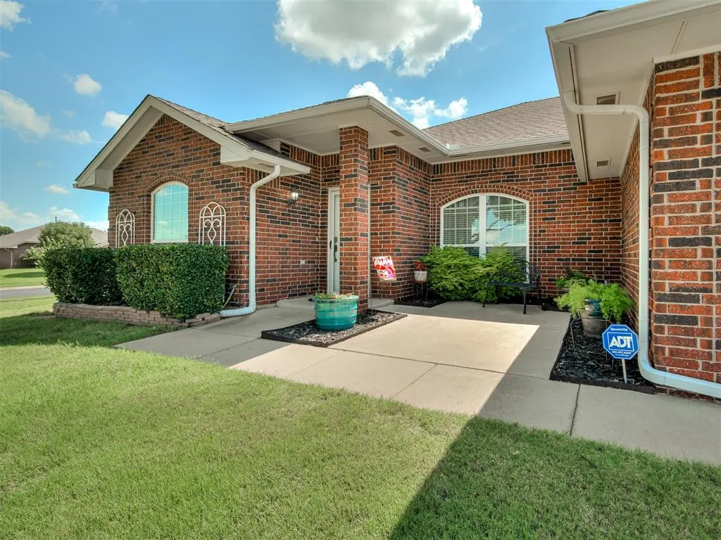 Photo 2 — 4401 Spotted Owl Circle, Norman, OK 73072