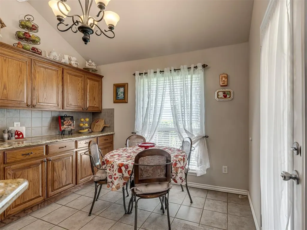 Photo 8 — 4401 Spotted Owl Circle, Norman, OK 73072