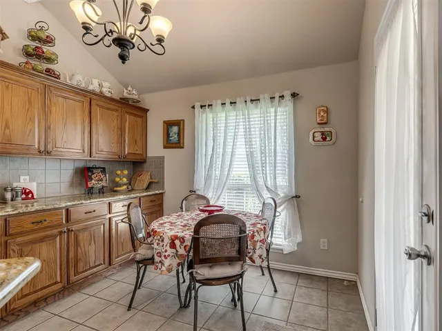 Photo 8 — 4401 Spotted Owl Circle, Norman, OK 73072