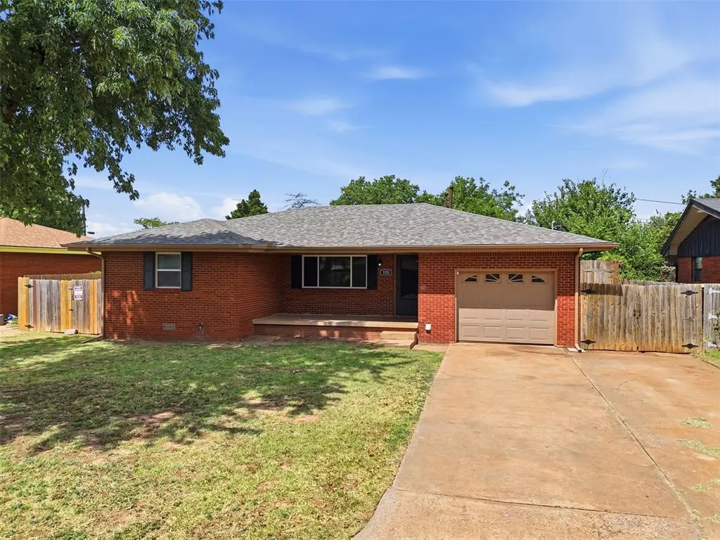 Photo 3 — 1320 S 11th Street, Kingfisher, OK 73750