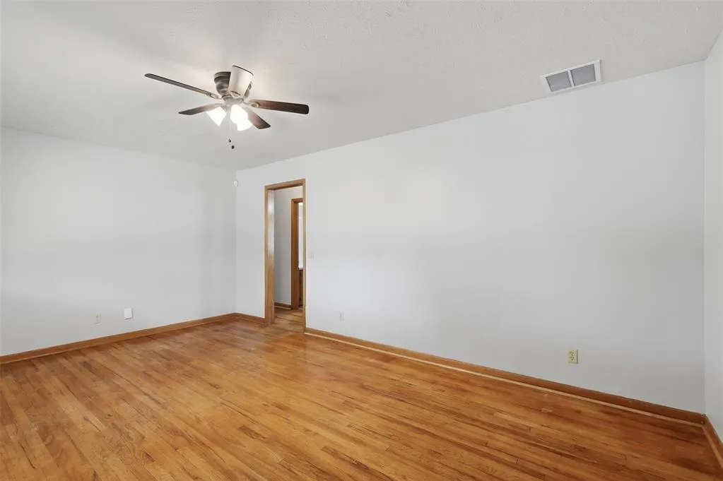 Photo 9 — 1320 S 11th Street, Kingfisher, OK 73750