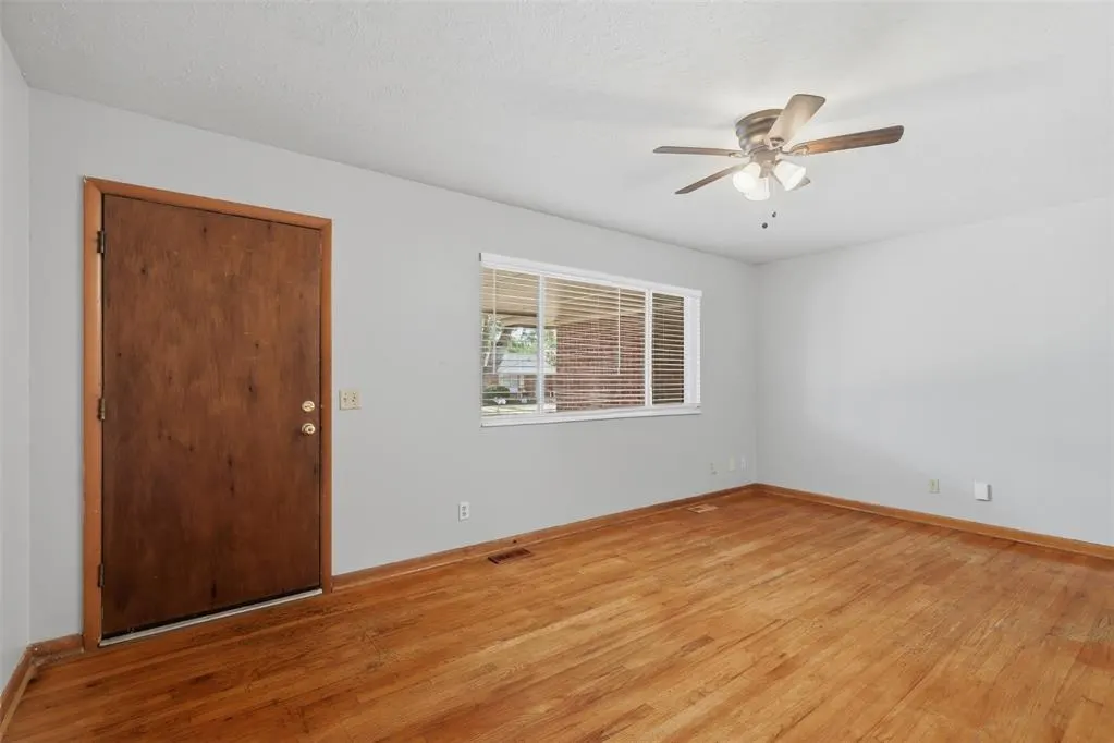 Photo 10 — 1320 S 11th Street, Kingfisher, OK 73750
