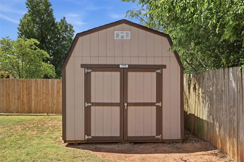 Photo 31 — 1320 S 11th Street, Kingfisher, OK 73750