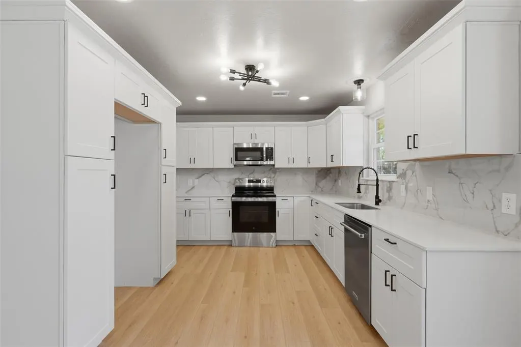 Photo 10 — 1221 Pepperdine Avenue, Edmond, OK 73013