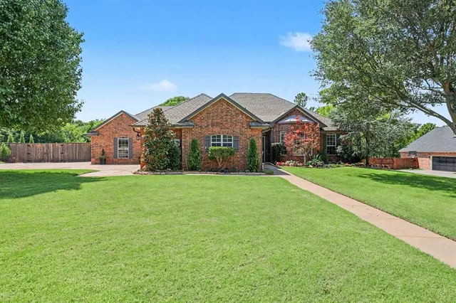 Front exterior — 1321 N Bittercreek Terrace, Mustang, OK 73064