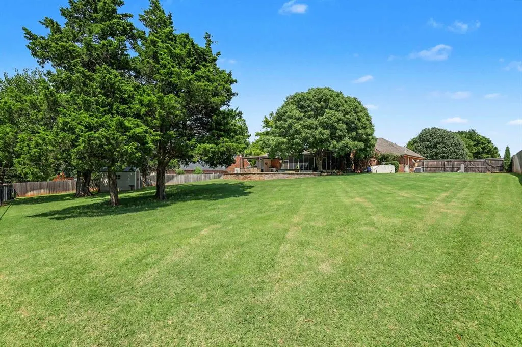 Photo 32 — 1321 N Bittercreek Terrace, Mustang, OK 73064