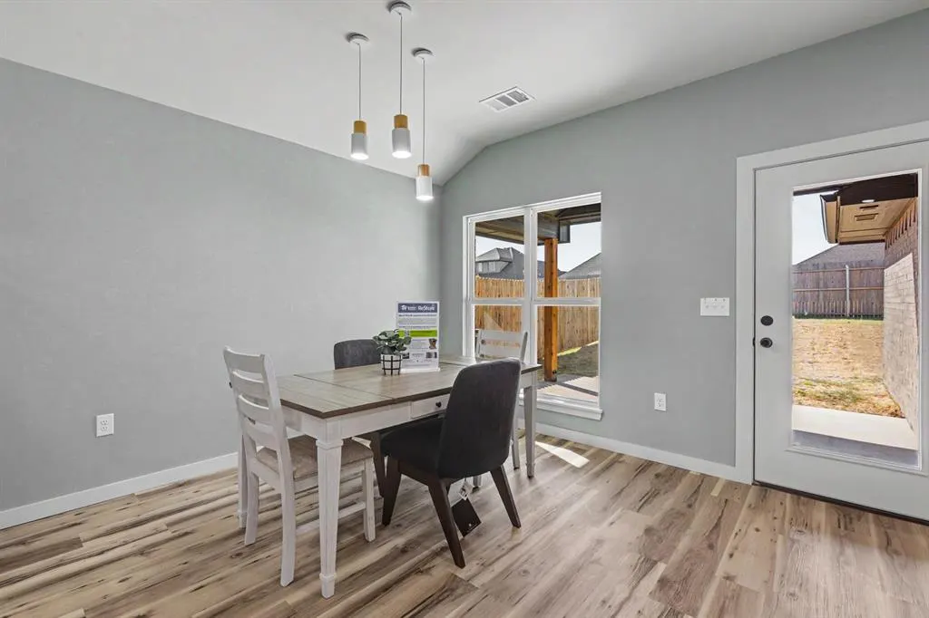 Photo 8 — 9820 NW 144th Street, Yukon, OK 73099