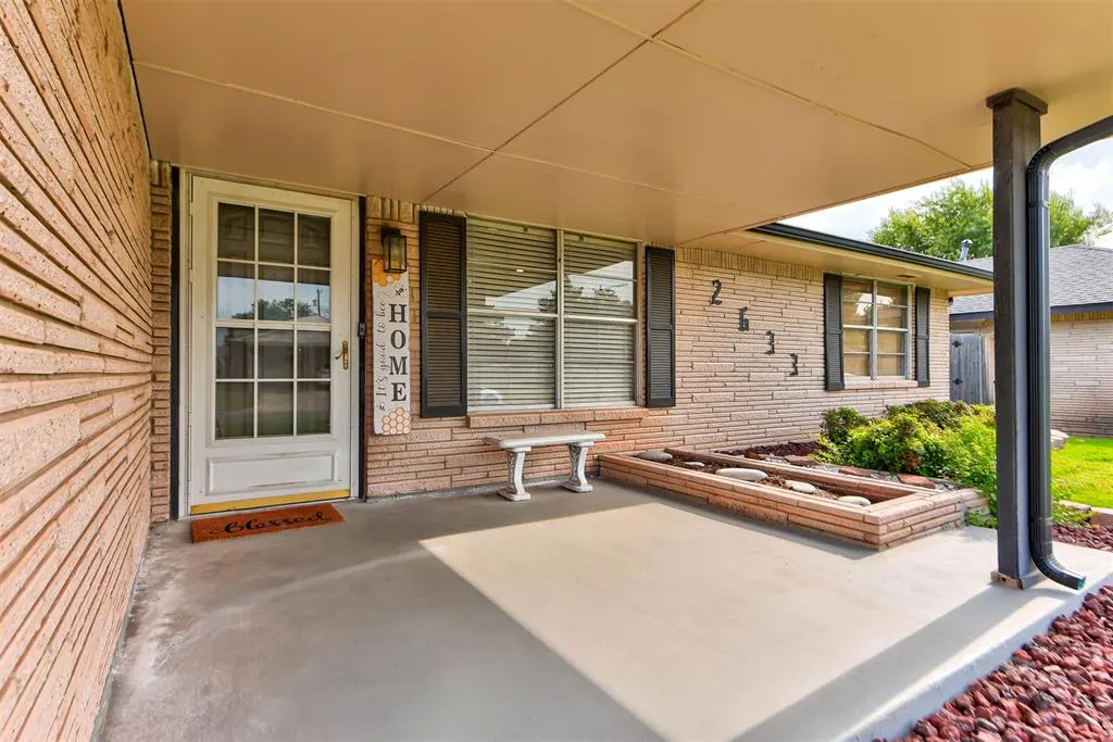 Front exterior — 2633 SW 75th Street, Oklahoma City, OK 73159