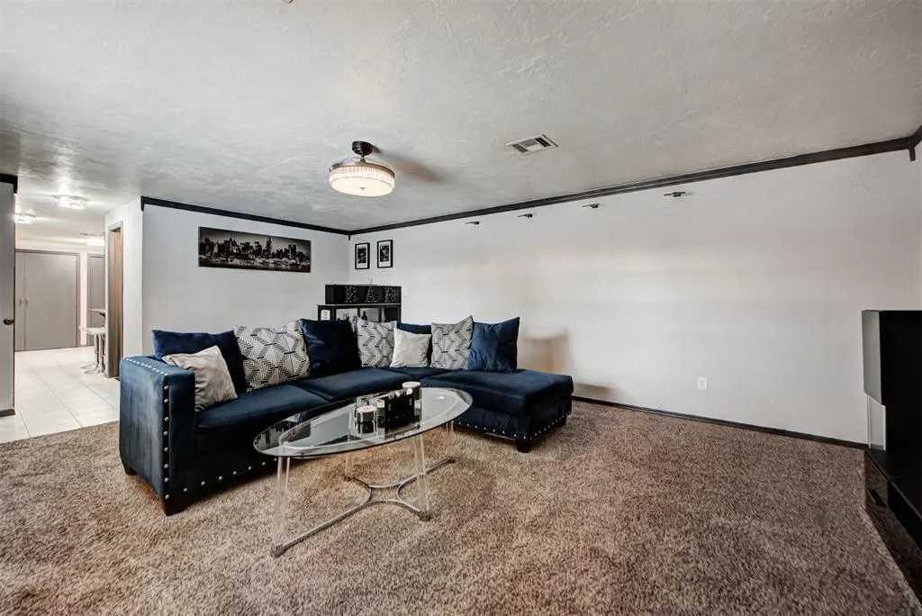 Photo 13 — 2633 SW 75th Street, Oklahoma City, OK 73159
