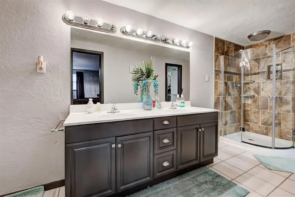 Photo 16 — 2633 SW 75th Street, Oklahoma City, OK 73159