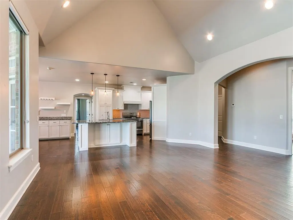 Photo 12 — 31877 Boomer Avenue, Norman, OK 73072