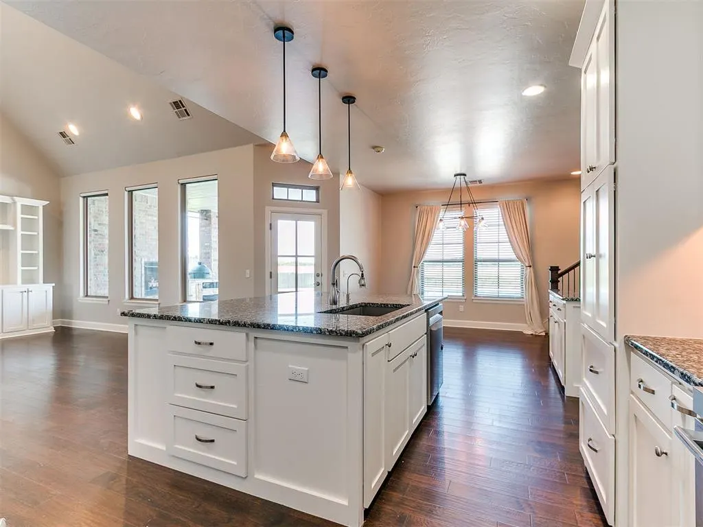 Photo 18 — 31877 Boomer Avenue, Norman, OK 73072