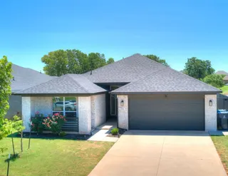 Sold home at 2316 Roca Drive