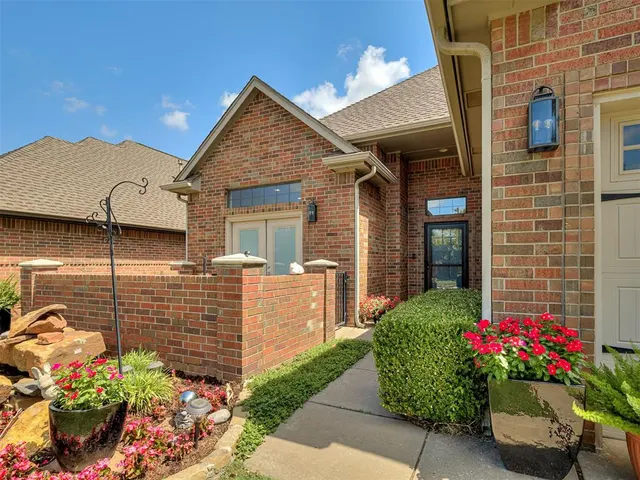 Photo 7 — 1129 Pinehurst Drive, Norman, OK 73072