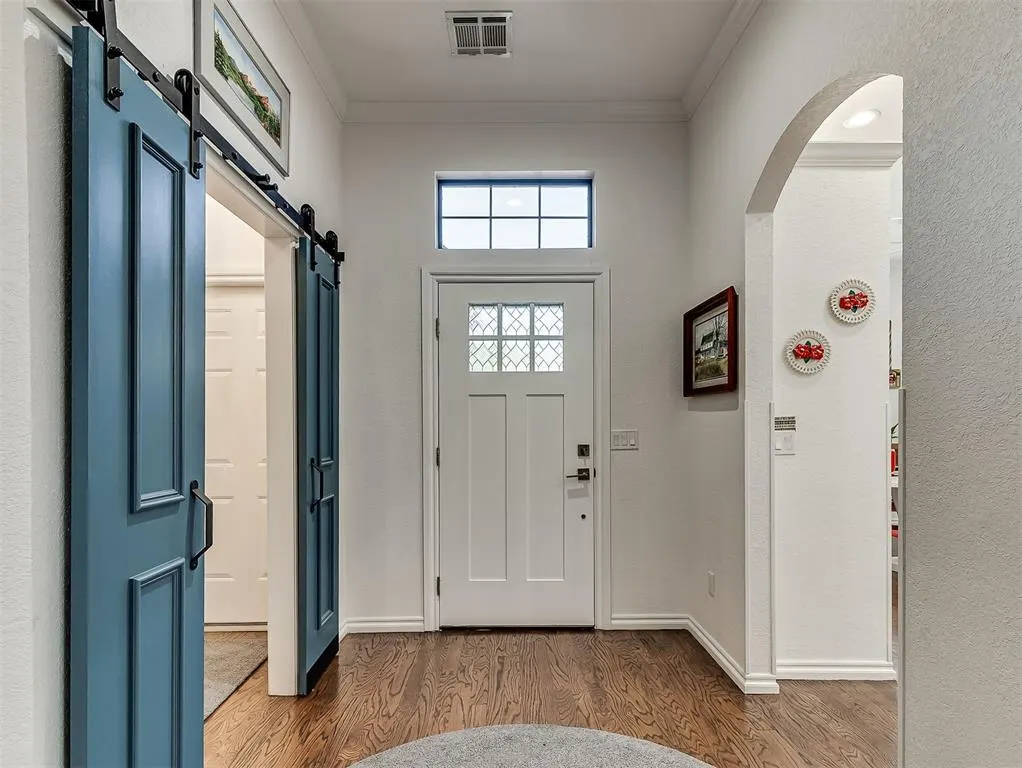 Photo 8 — 1129 Pinehurst Drive, Norman, OK 73072