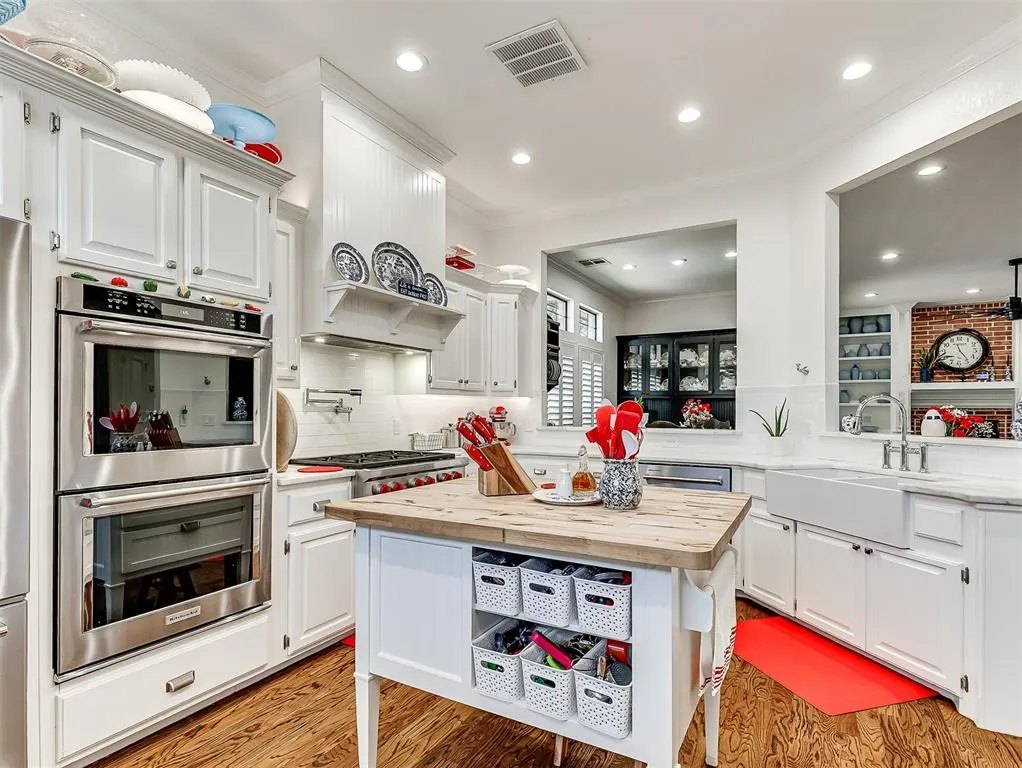 Photo 3 — 1129 Pinehurst Drive, Norman, OK 73072