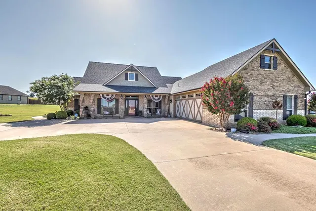 Front exterior — 178 Rock Ridge Road, Elgin, OK 73538
