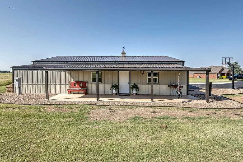 Photo 4 — 178 Rock Ridge Road, Elgin, OK 73538
