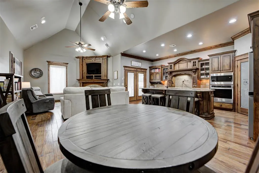 Photo 9 — 806 Chateau Court, Kingfisher, OK 73750