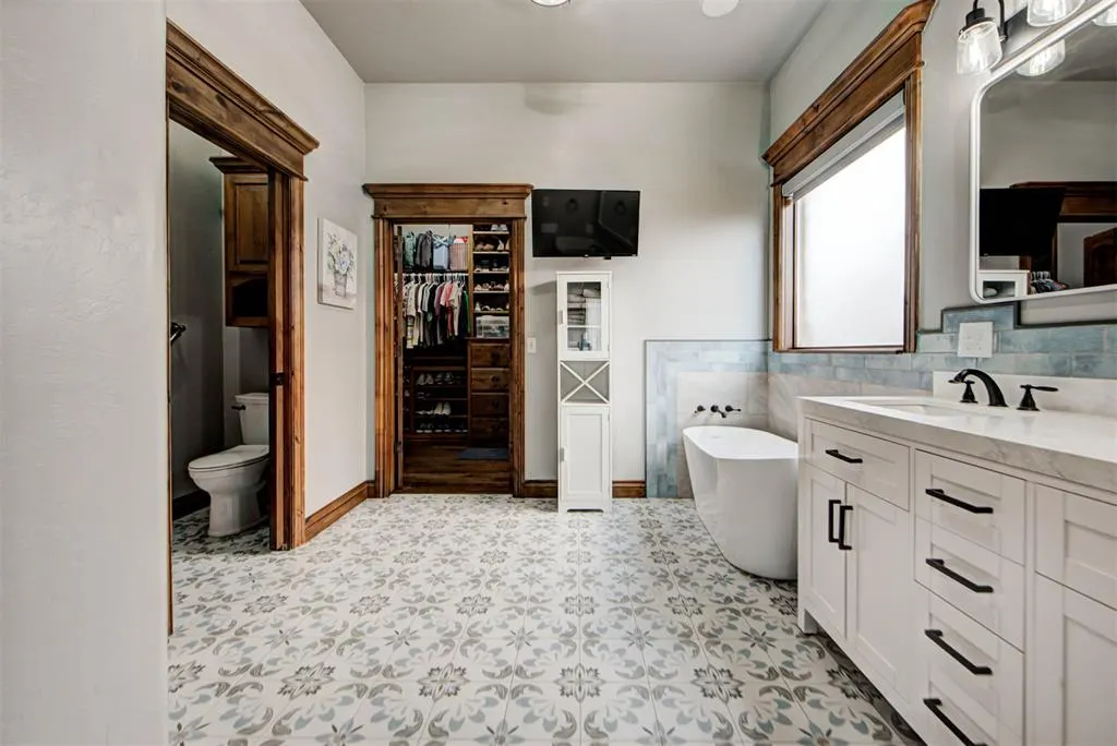 Photo 17 — 806 Chateau Court, Kingfisher, OK 73750