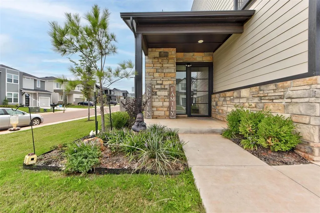 Photo 3 — 2516 NW 131st Street, Oklahoma City, OK 73120