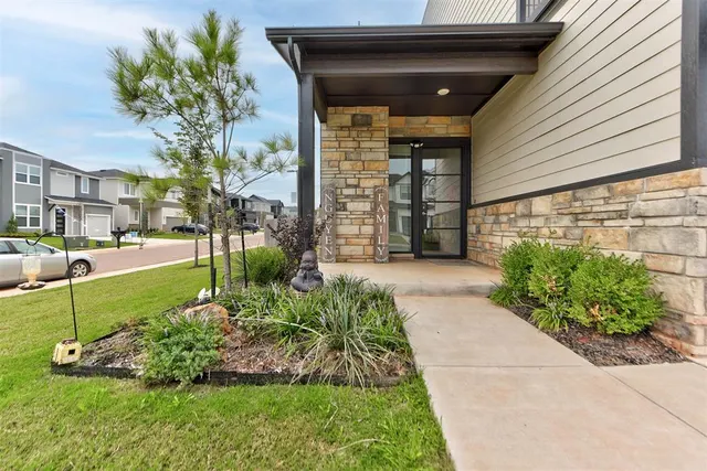 Photo 3 — 2516 NW 131st Street, Oklahoma City, OK 73120