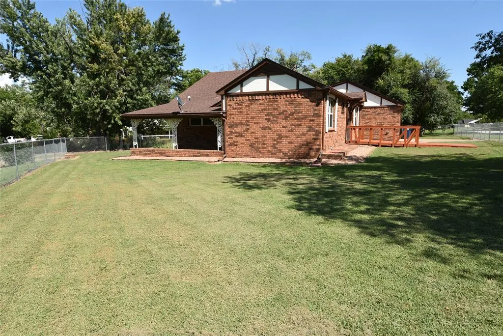 Photo 36 — 1612 Foster Avenue, Seminole, OK 74868