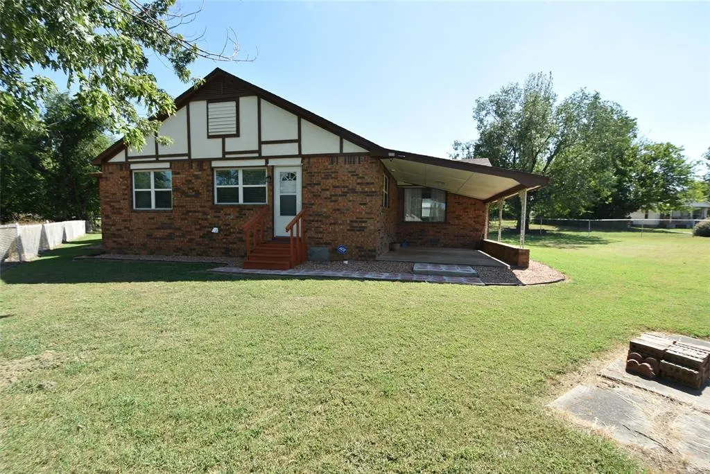 Photo 37 — 1612 Foster Avenue, Seminole, OK 74868