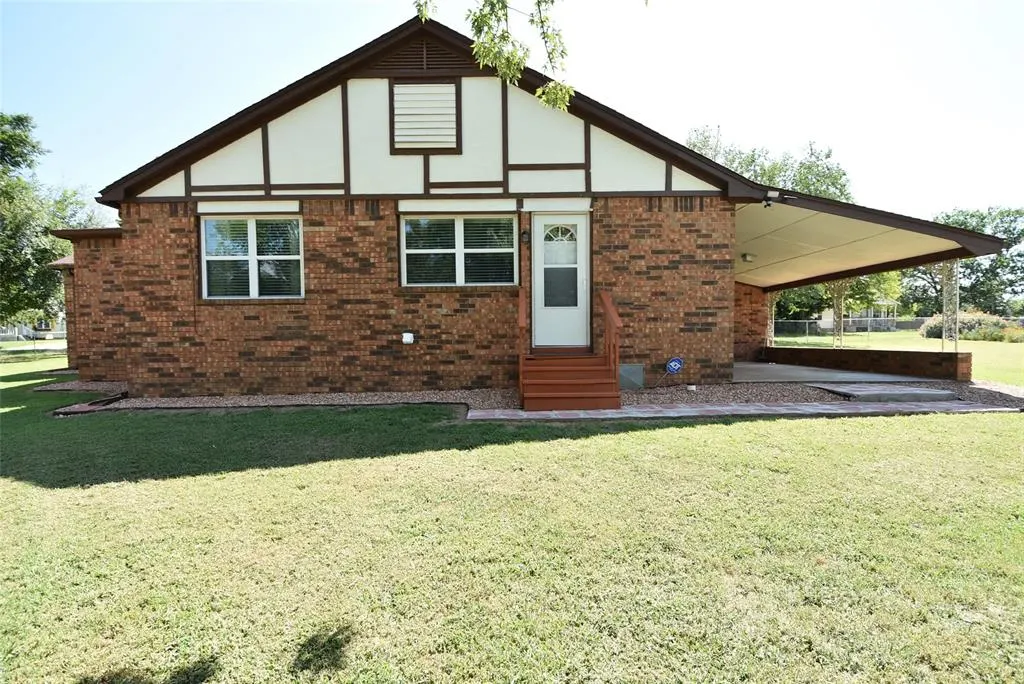 Photo 39 — 1612 Foster Avenue, Seminole, OK 74868