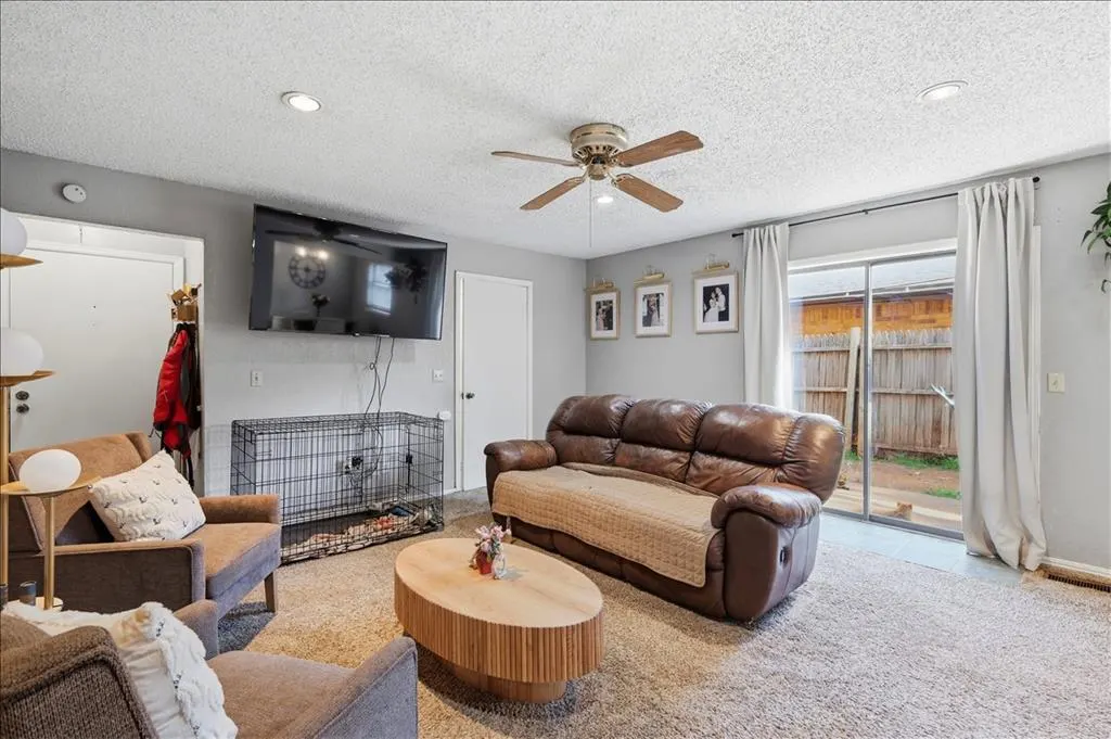 Photo 4 — 1312 Pennington Avenue 1312, 1314, Edmond, OK 73012