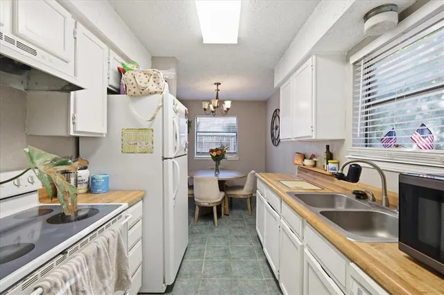Photo 7 — 1312 Pennington Avenue 1312, 1314, Edmond, OK 73012