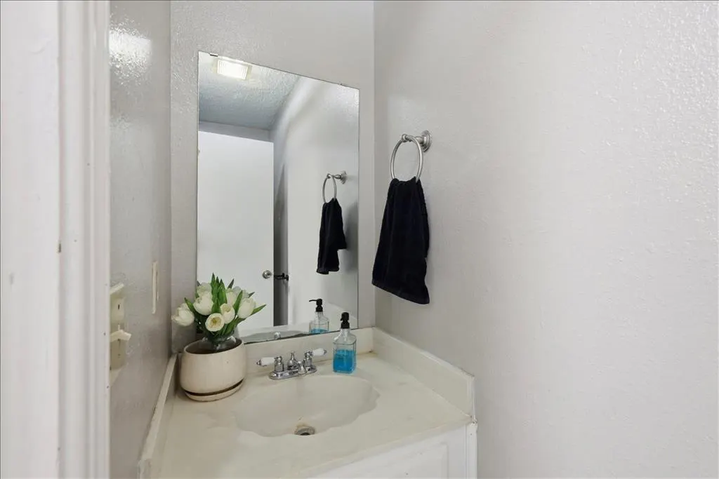 Photo 13 — 1312 Pennington Avenue 1312, 1314, Edmond, OK 73012
