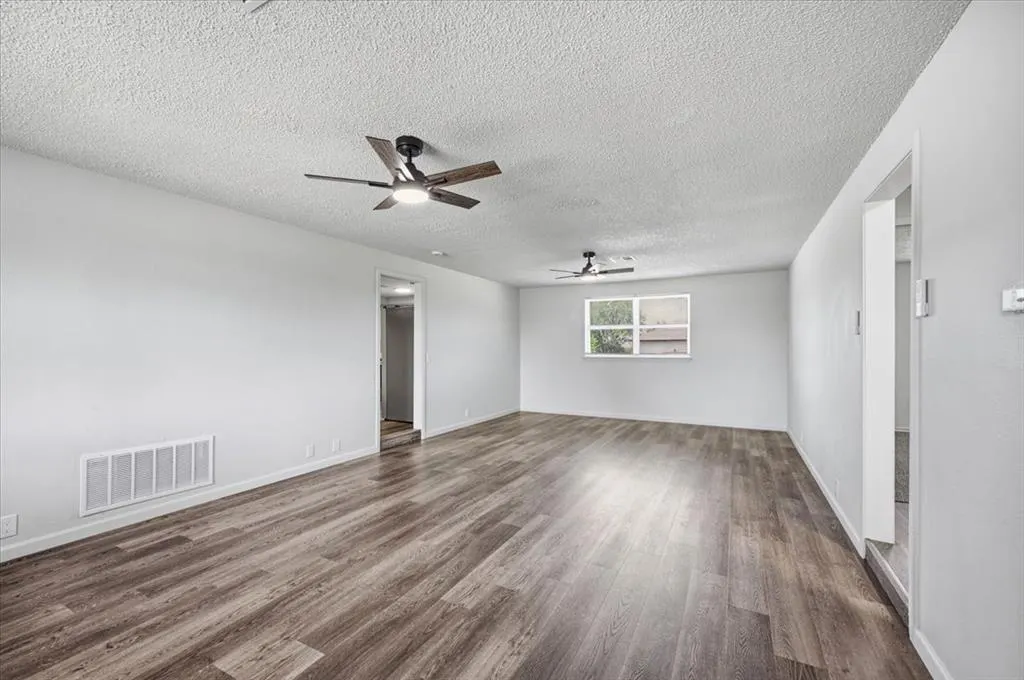 Photo 7 — 119 Windsor Road, Chickasha, OK 73018