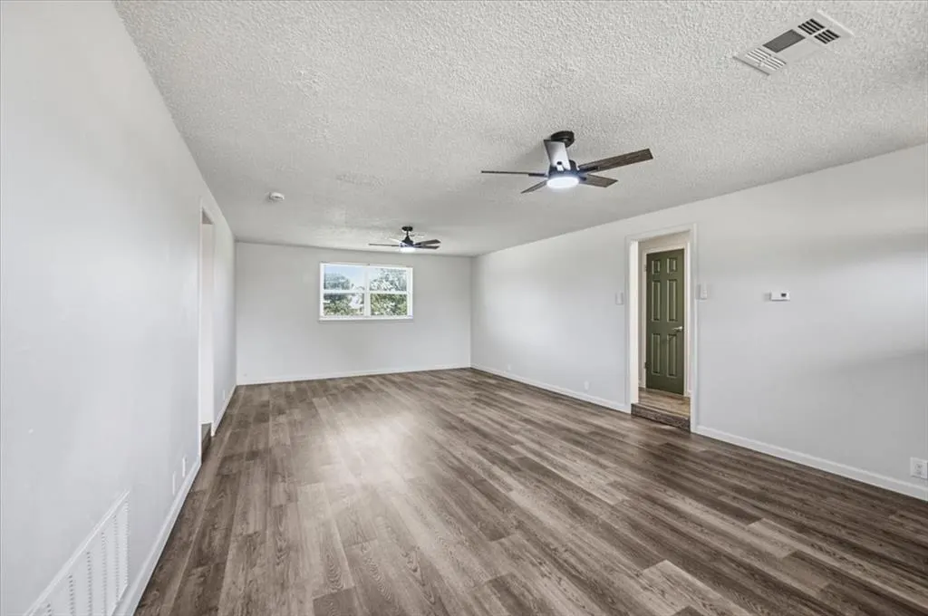 Photo 8 — 119 Windsor Road, Chickasha, OK 73018