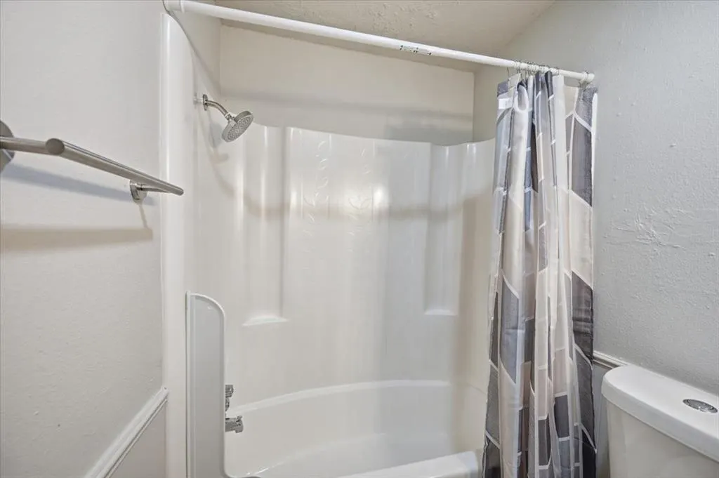Photo 23 — 119 Windsor Road, Chickasha, OK 73018