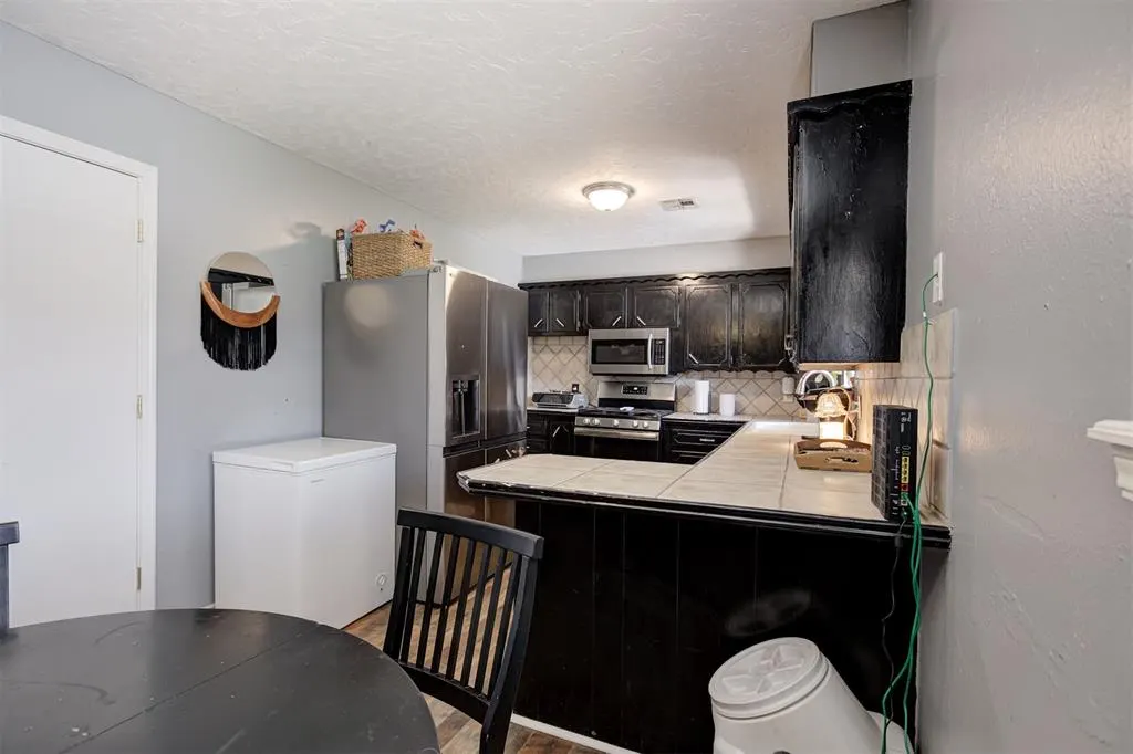 Photo 14 — 125 SW 11th Street, Moore, OK 73160