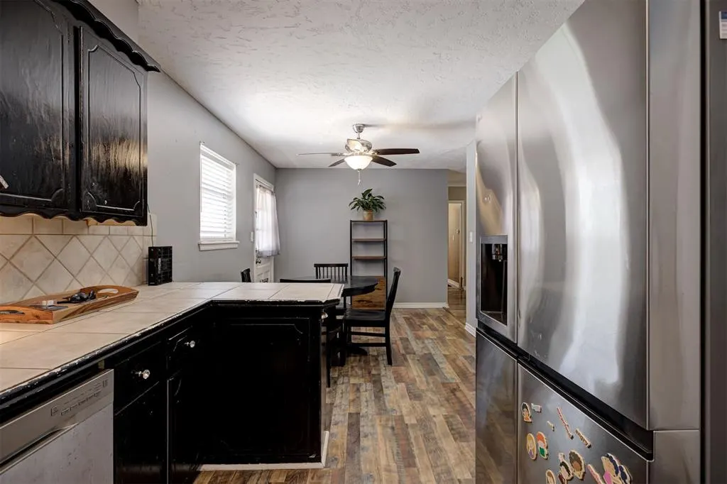 Photo 18 — 125 SW 11th Street, Moore, OK 73160