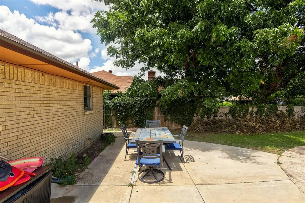 Photo 40 — 125 SW 11th Street, Moore, OK 73160
